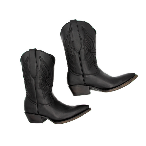 BLACK COWBOY BOOTS
